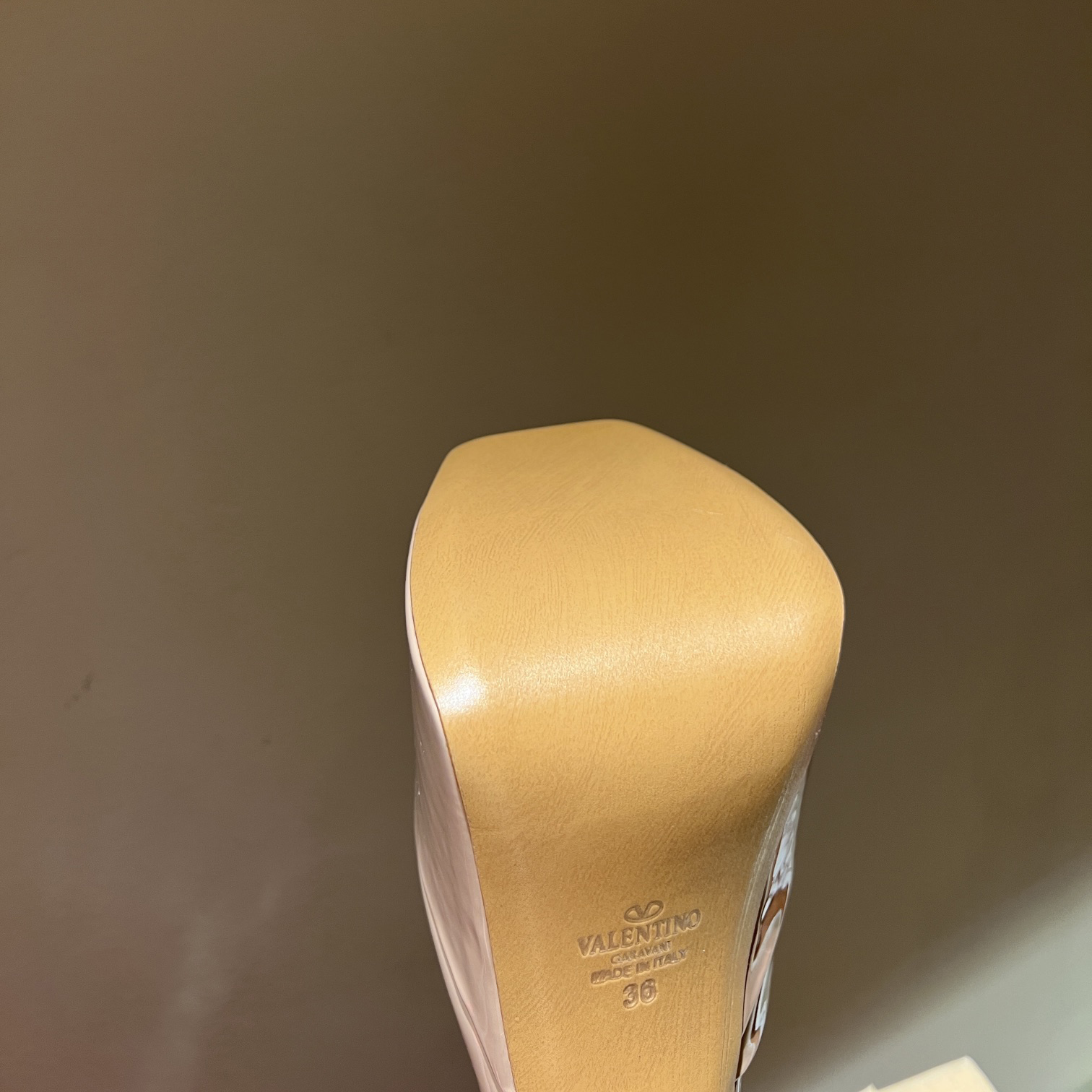 Valenti Garavani Tan-Go Platform Pump In Patent Leather  155 MM - DopestKickz