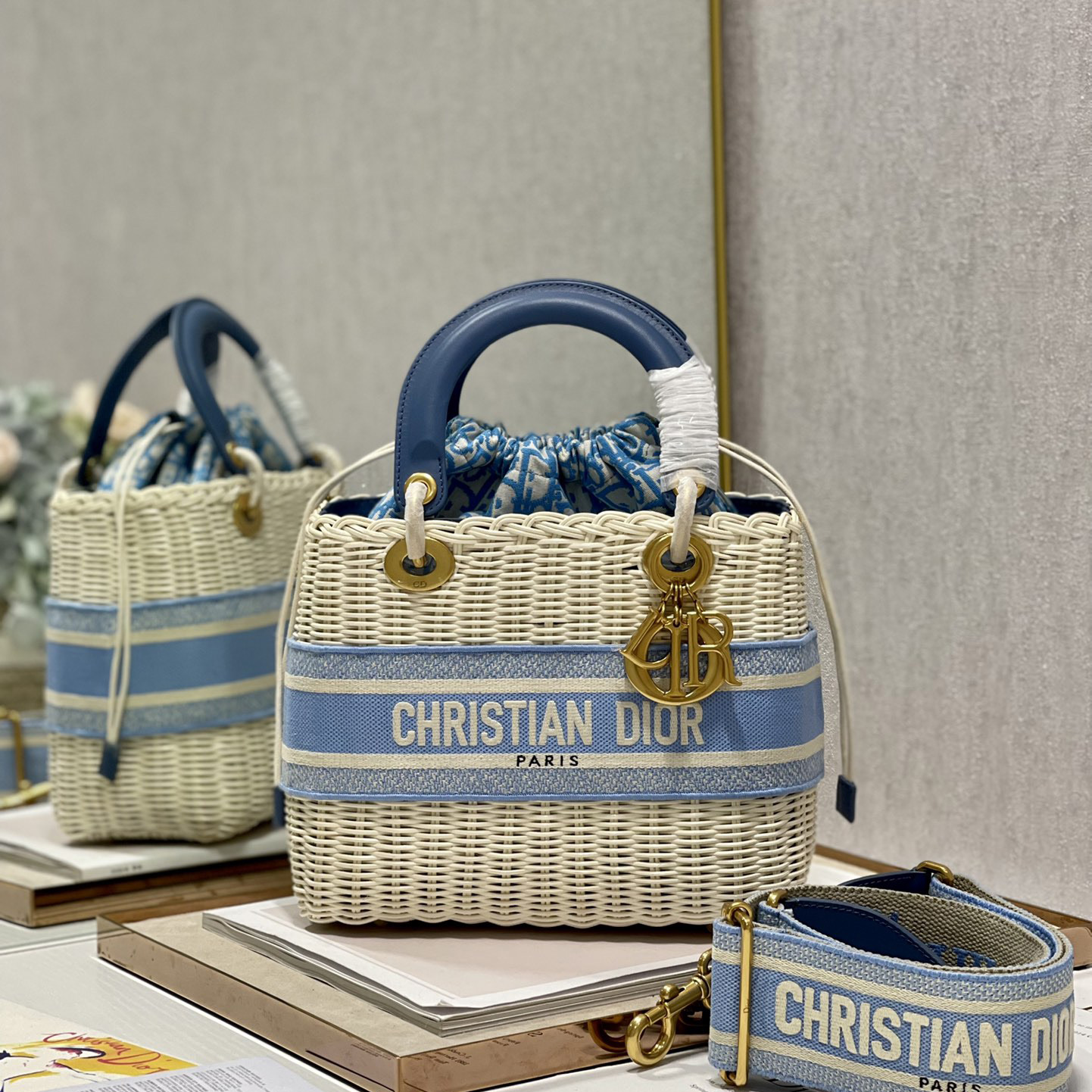 Dior Medium Lady Dior Bag(24-20-11cm) - DopestKickz