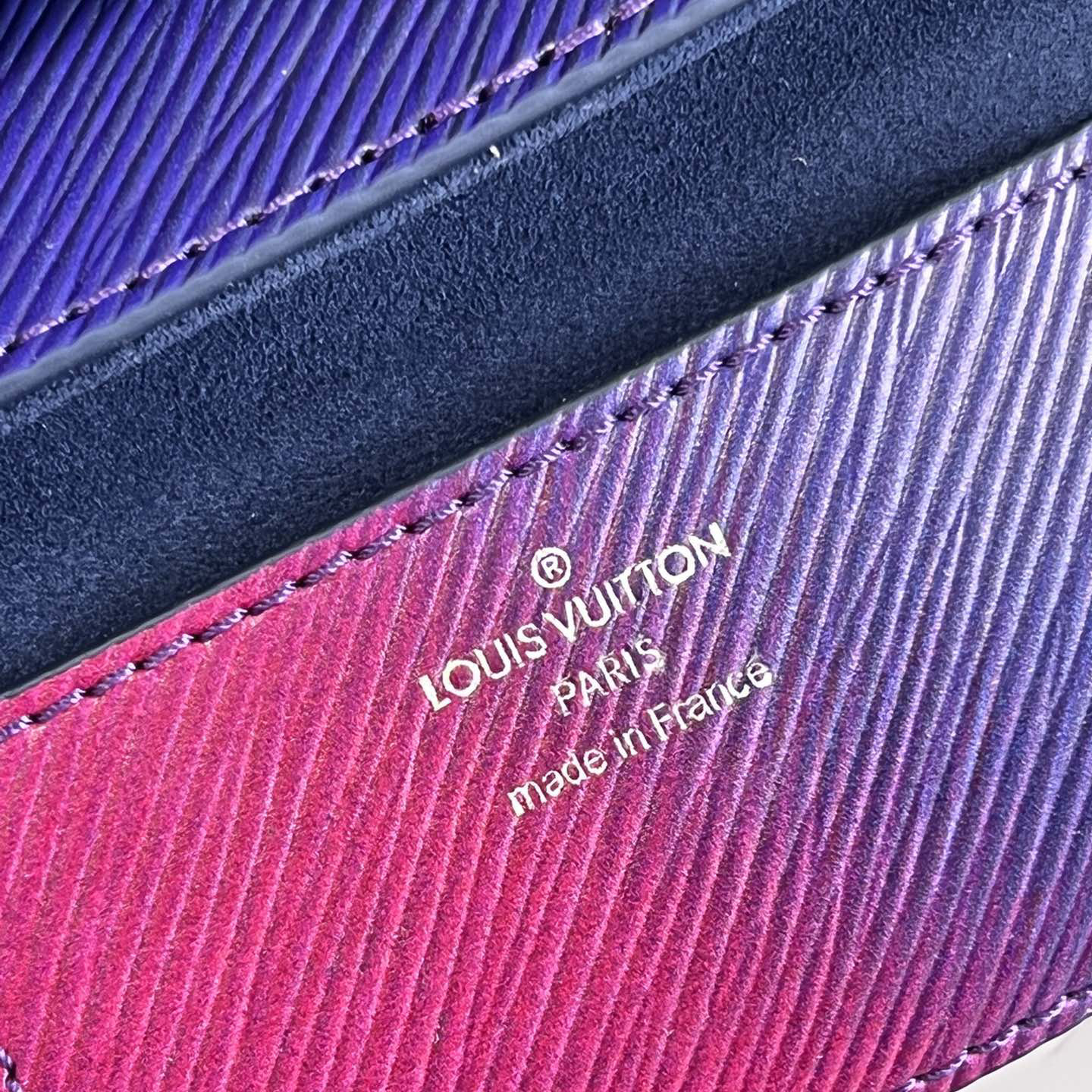 Louis Vuitton Twist MM Handbag(23-17-9.5CM)  M59894 - DopestKickz