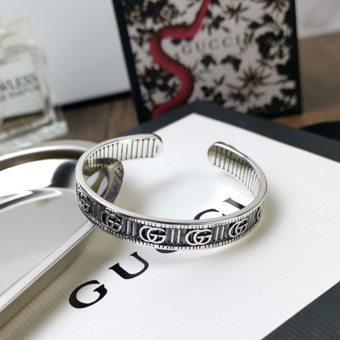 Gucci Bracelet With Double G In Silver - DopestKickz