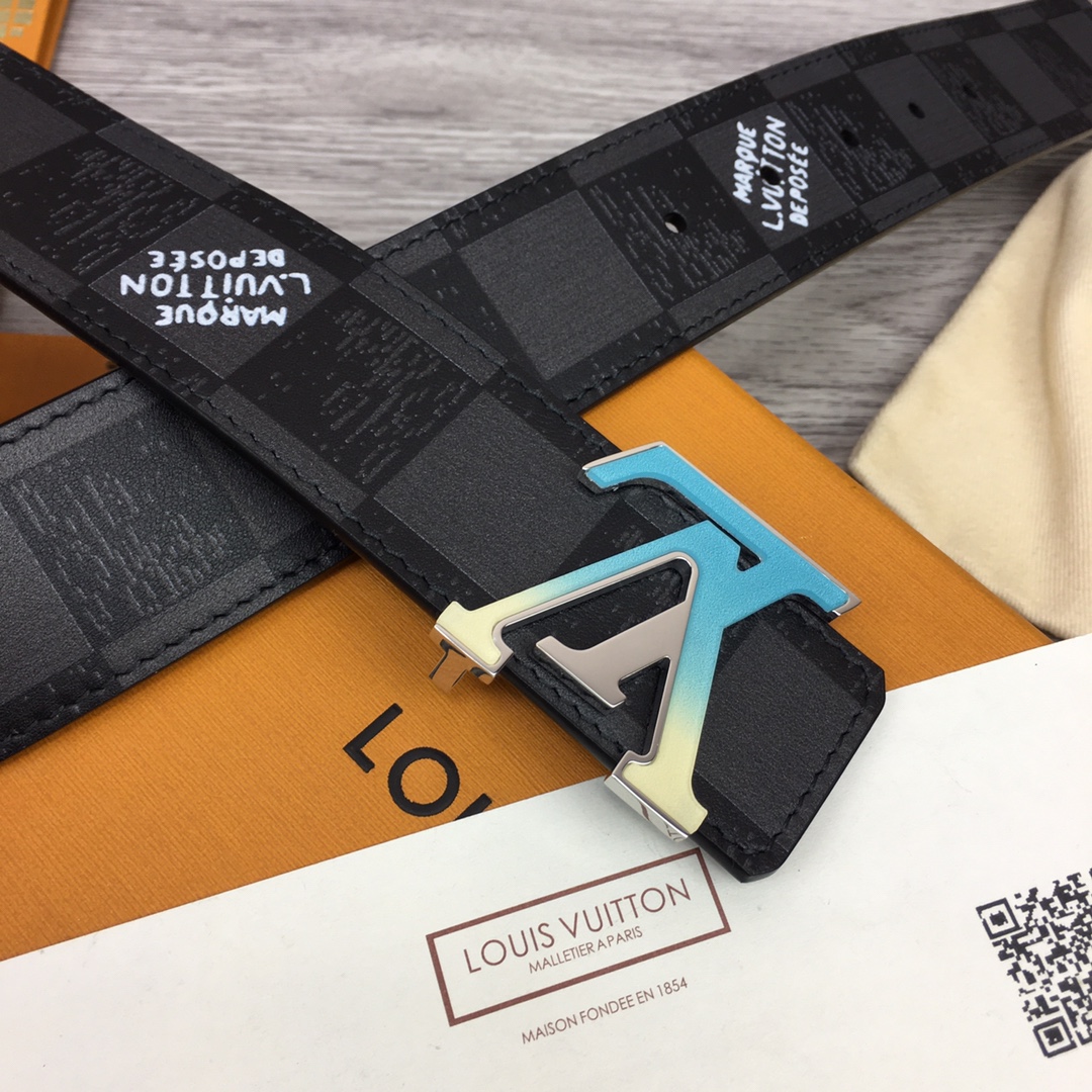 Louis Vuitton Shape 40MM Reversible Belt - DopestKickz