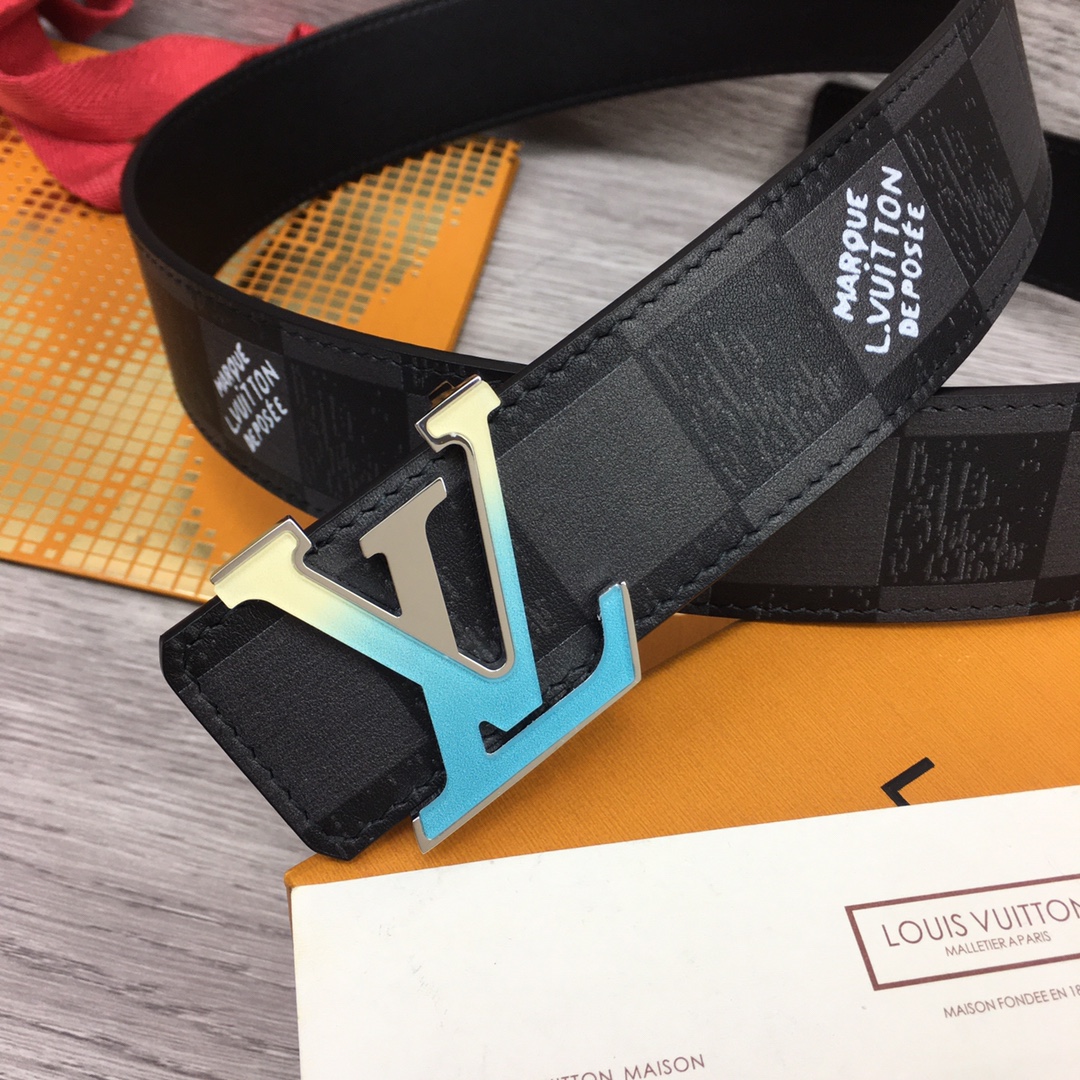 Louis Vuitton Shape 40MM Reversible Belt - DopestKickz