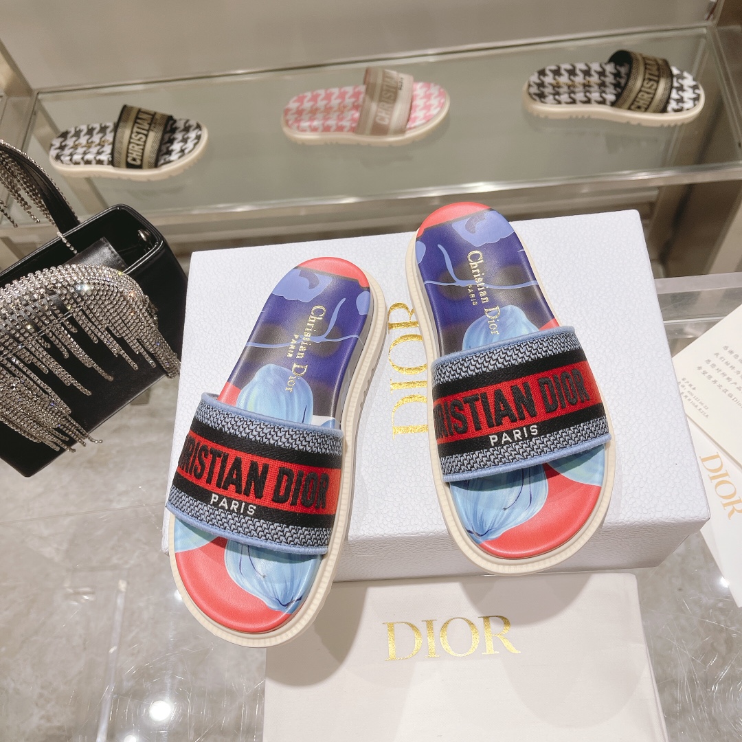 Dior Dway Slide - DopestKickz