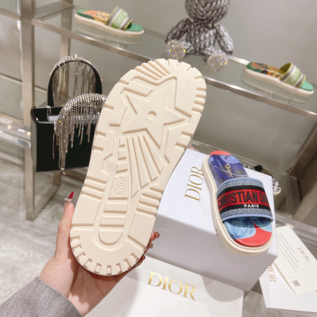 Dior Dway Slide - DopestKickz