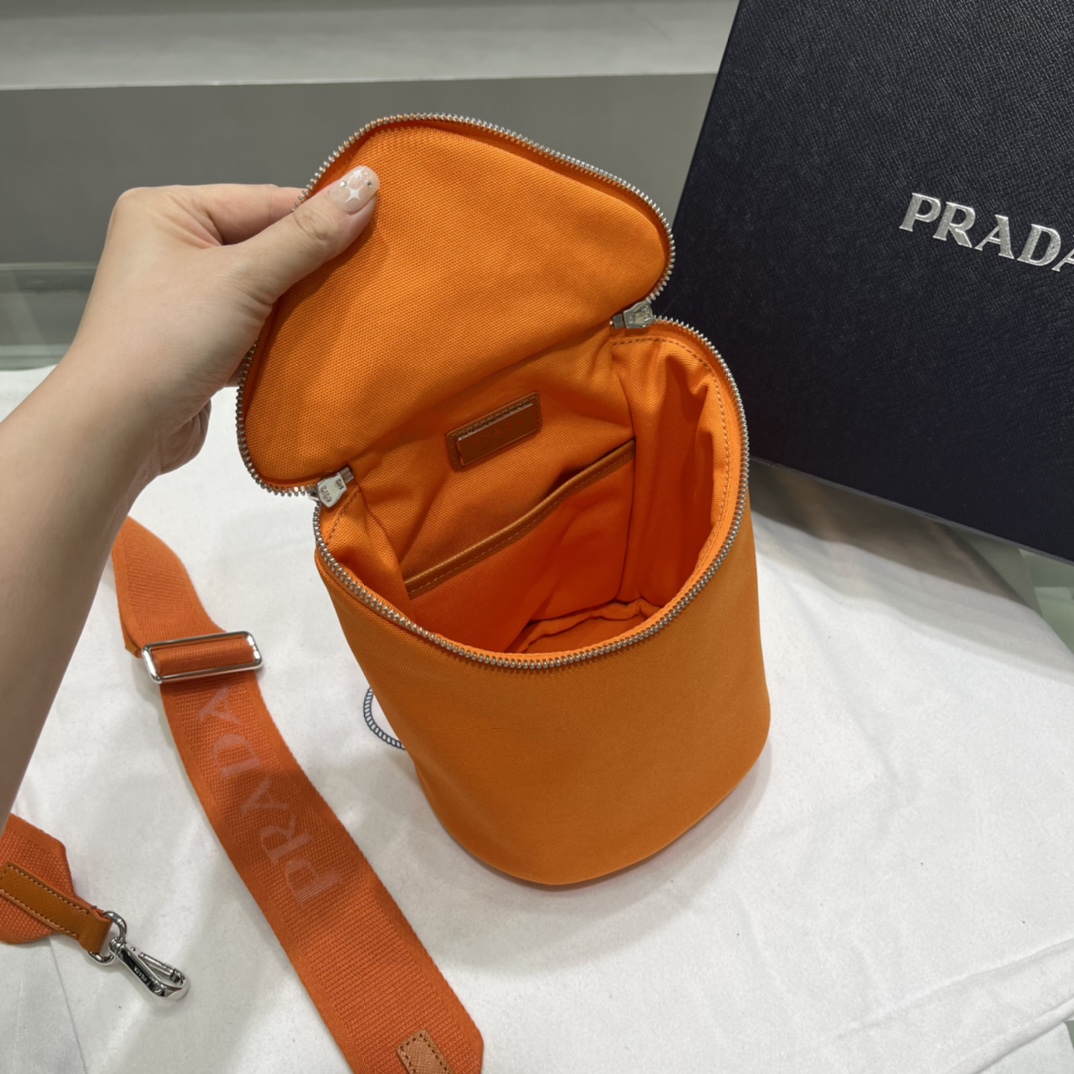 Prada Canvas Shoulder Bag(21-15-15cm)   2VH147 - DopestKickz