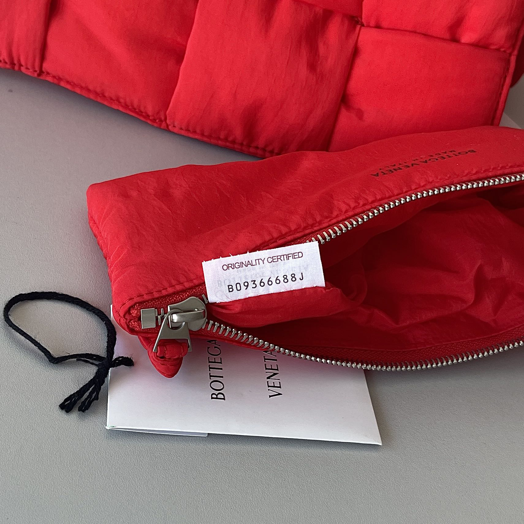 Bottega Veneta Padded Tech Cassette Padded Intreccio Nylon Cross-Body Bag(30-15-7.5cm) - DopestKickz