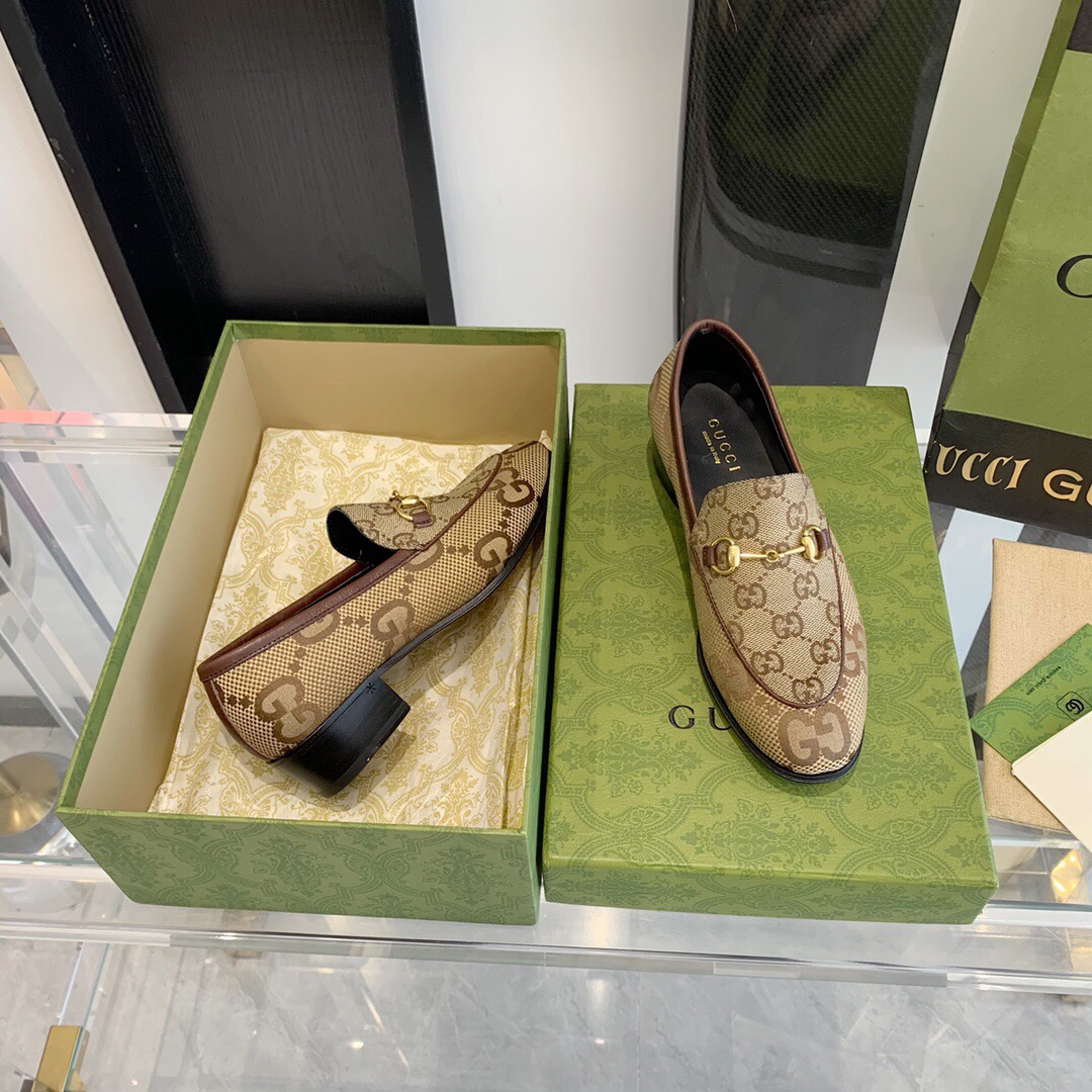 Gucci Women's Maxi GG Gucci Jordaan Loafer - DopestKickz