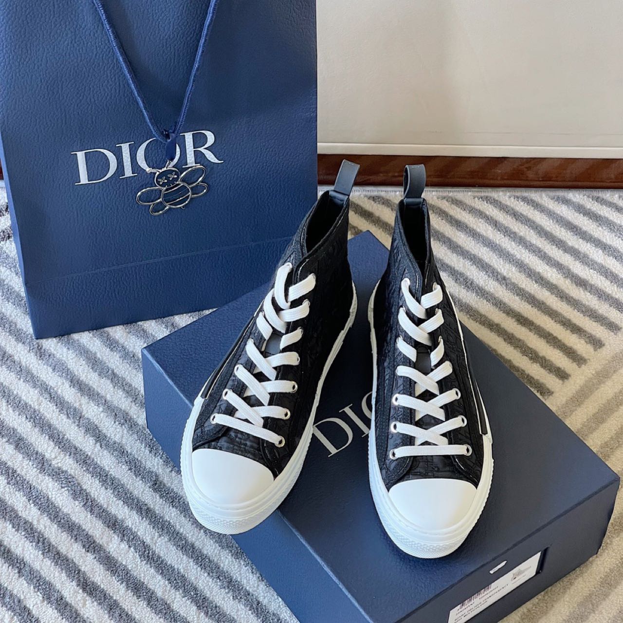 Dior B23 High-Top Sneaker - DopestKickz