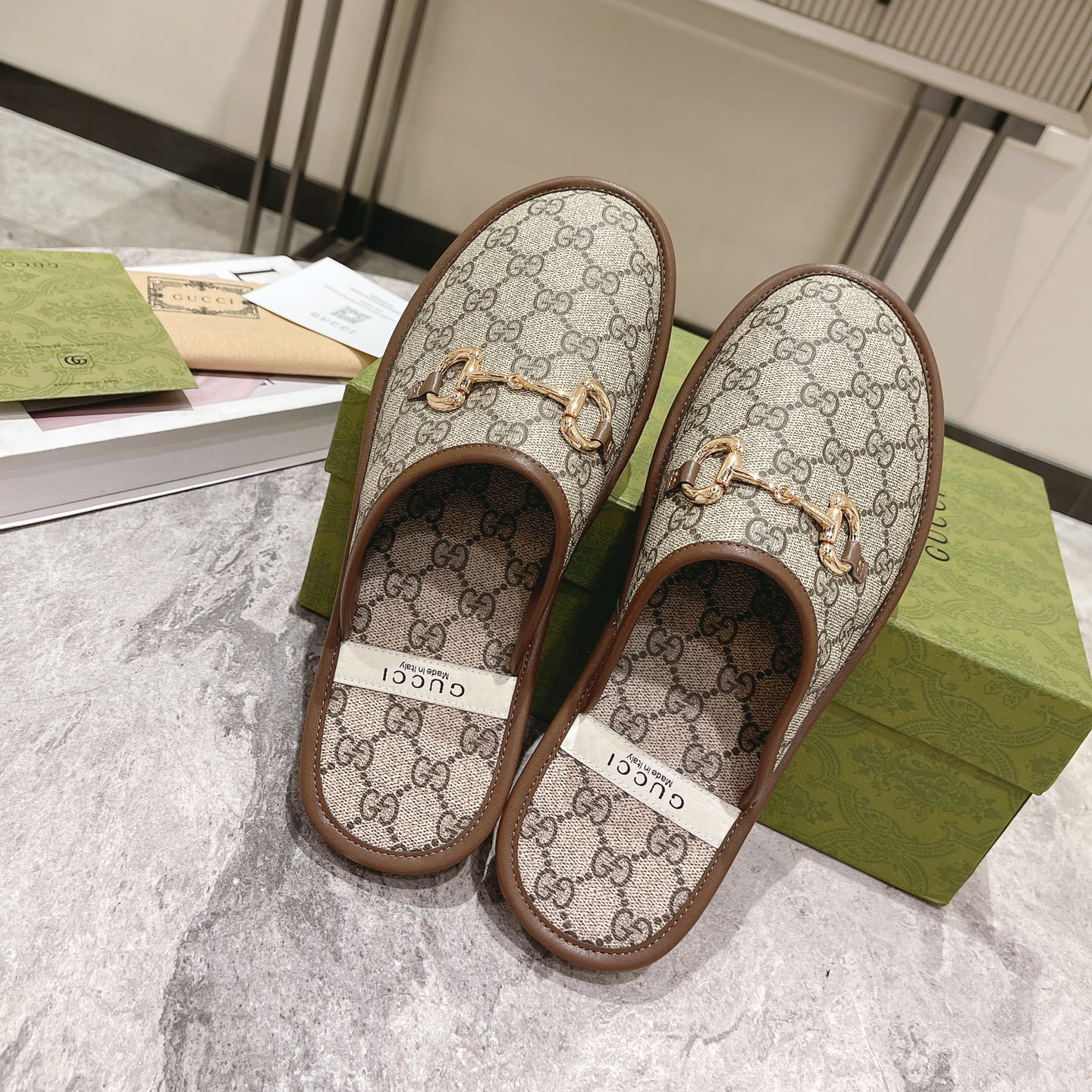 Gucci Men's Slipper With Horsebit - DopestKickz