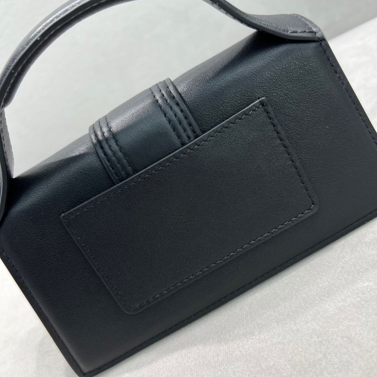 Jacquemus Le Grand Bambino Handbag With Adjustable Crossbody Strap(24-13-7CM) - DopestKickz