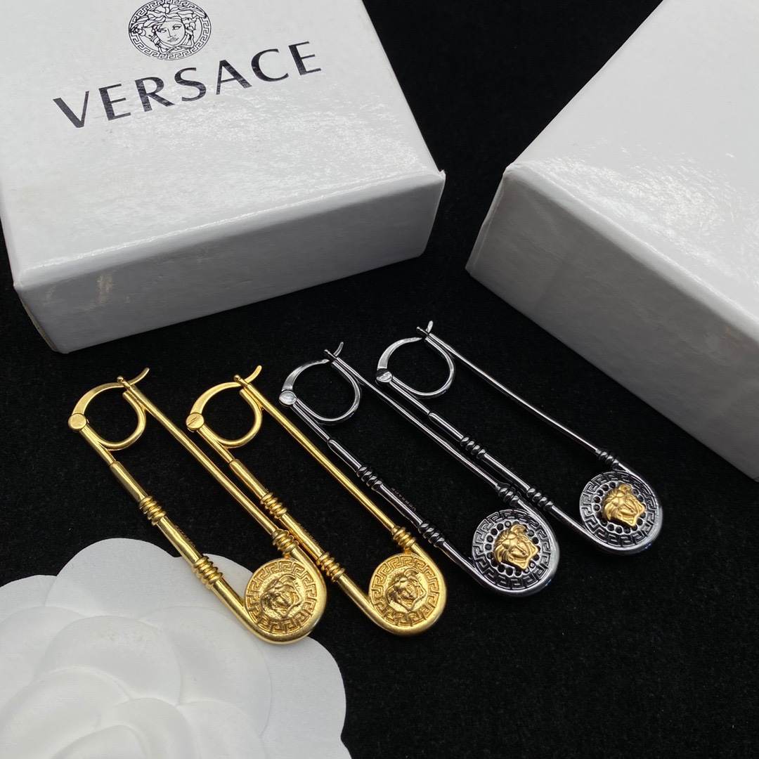 Versace Medusa Earrings - DopestKickz
