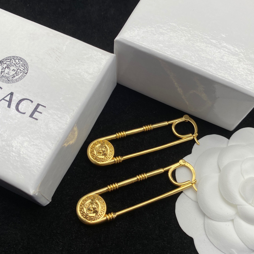Versace Medusa Earrings - DopestKickz