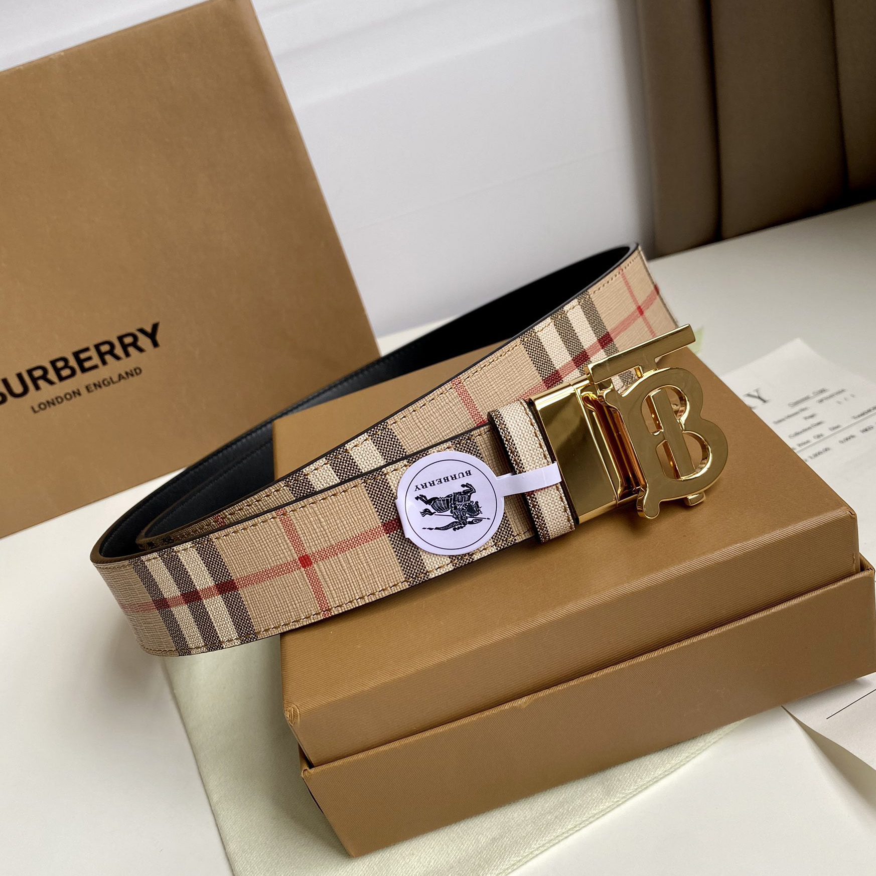 Burberry TB Monogram Vintage Check Bel—35mm - DopestKickz