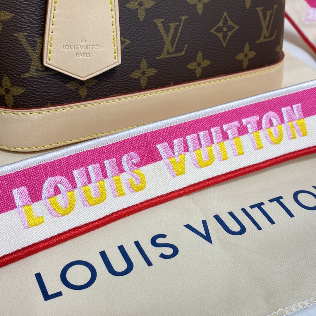 Louis Vuitton Alma BB Monogram Canvas Handbag (23.5-17.5-11.5cm)     M53152 - DopestKickz