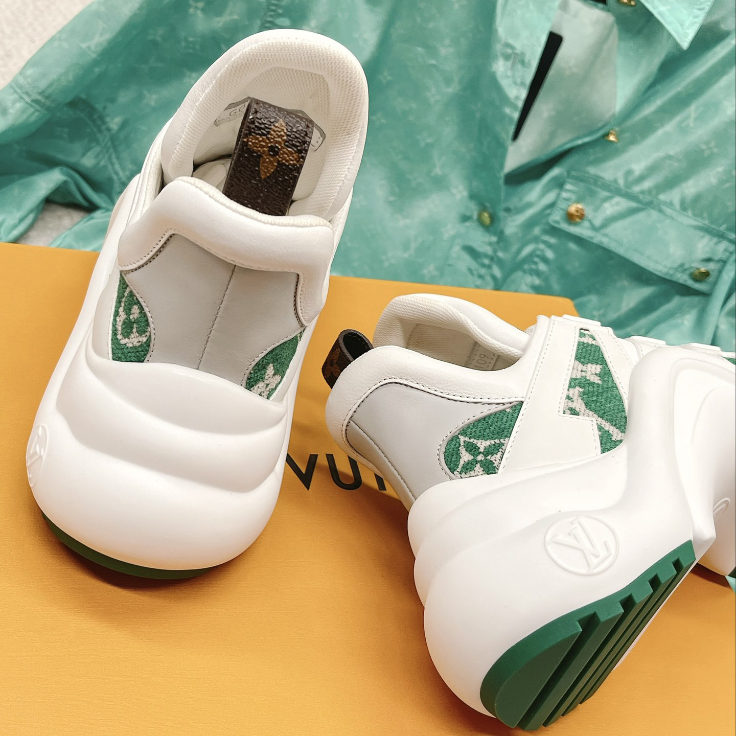 Louis Vuitton LV Archlight Sneaker     1AACT2 - DopestKickz