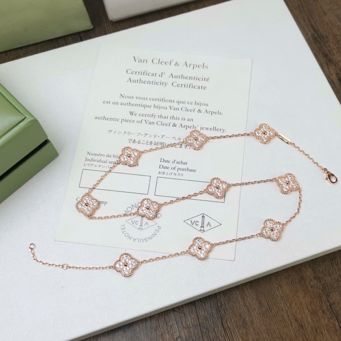 Van Cleef & Arpels Long Necklace - DopestKickz