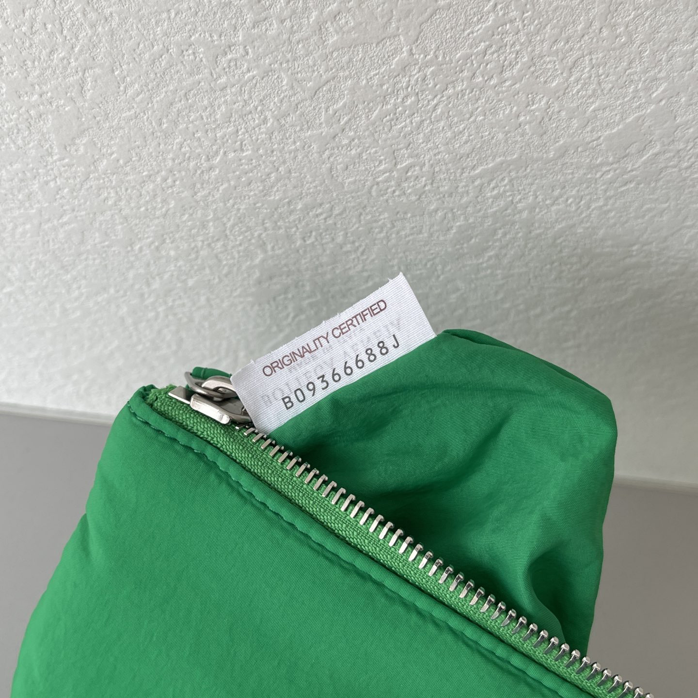 Bottega Veneta Padded Tech Cassette Padded Intreccio Nylon Cross-Body Bag(30-15-7.5cm) - DopestKickz