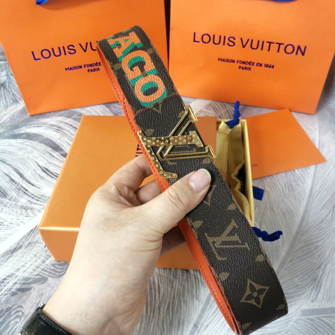 Louis Vuitton LV Pyramide Cities Exclusive 40MM Reversible Belt—Chicago - DopestKickz