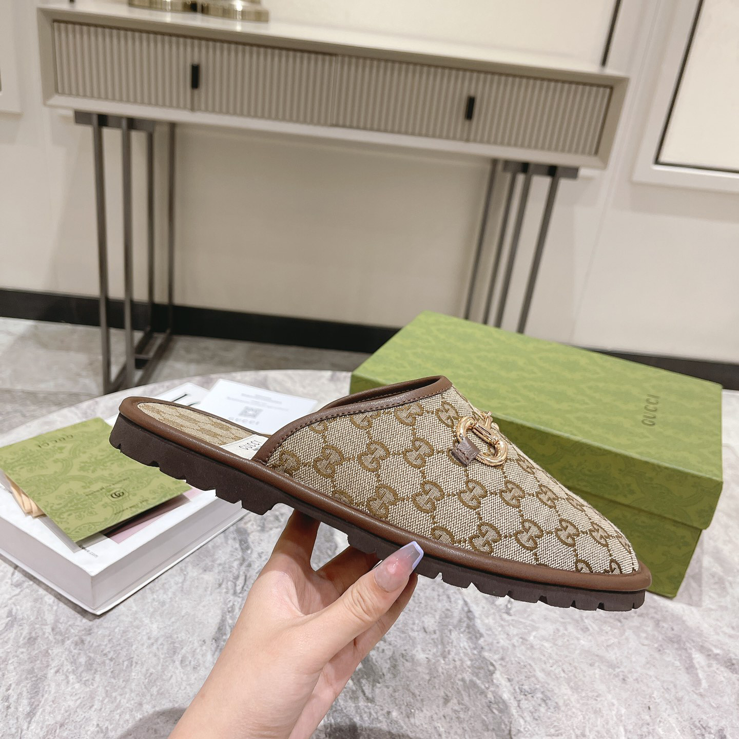 Gucci Men's Slipper With Horsebit - DopestKickz