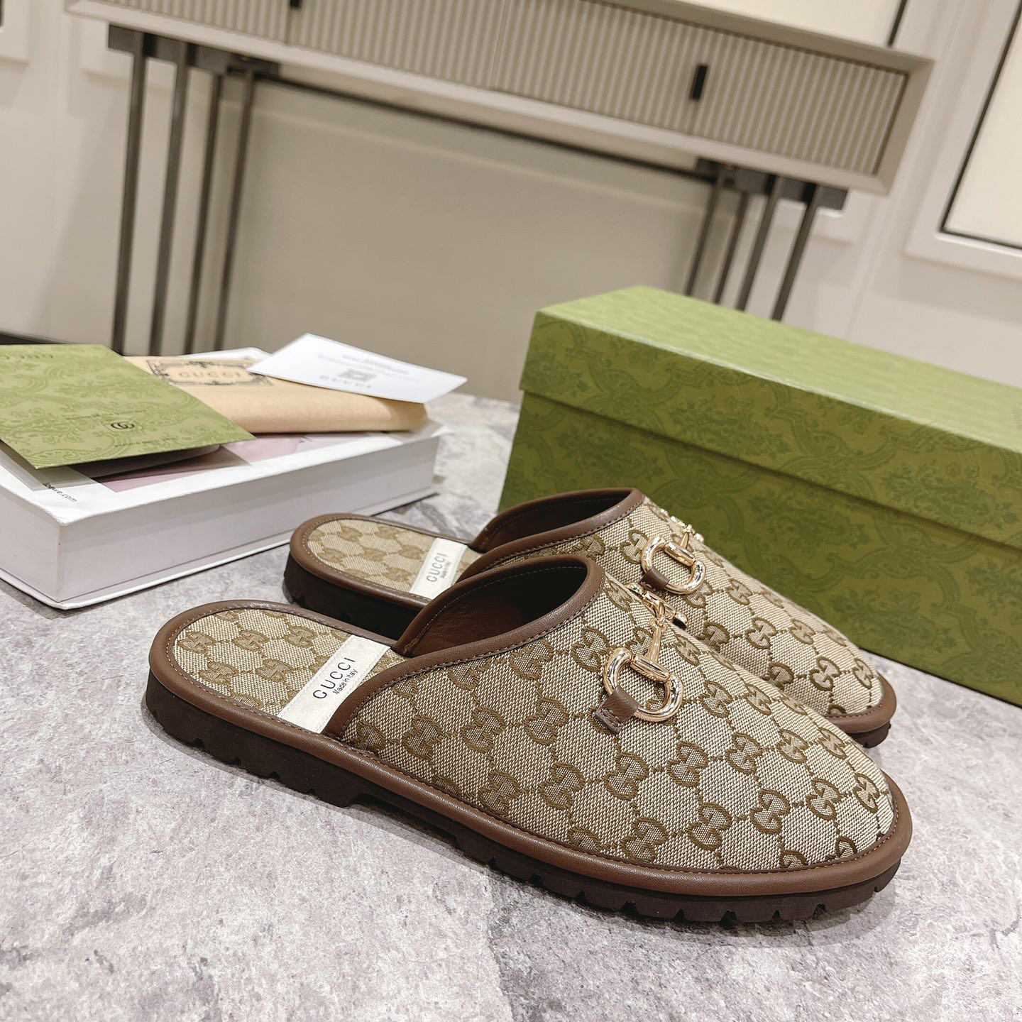 Gucci Men's Slipper With Horsebit - DopestKickz