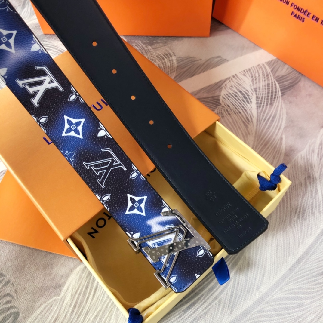 Louis Vuitton LV Initials Mng Bandana 40MM Reversible Belt   M0530T - DopestKickz