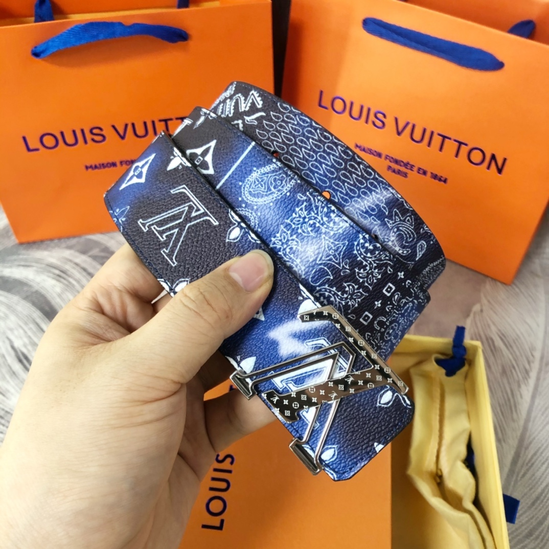 Louis Vuitton LV Initials Mng Bandana 40MM Reversible Belt   M0530T - DopestKickz