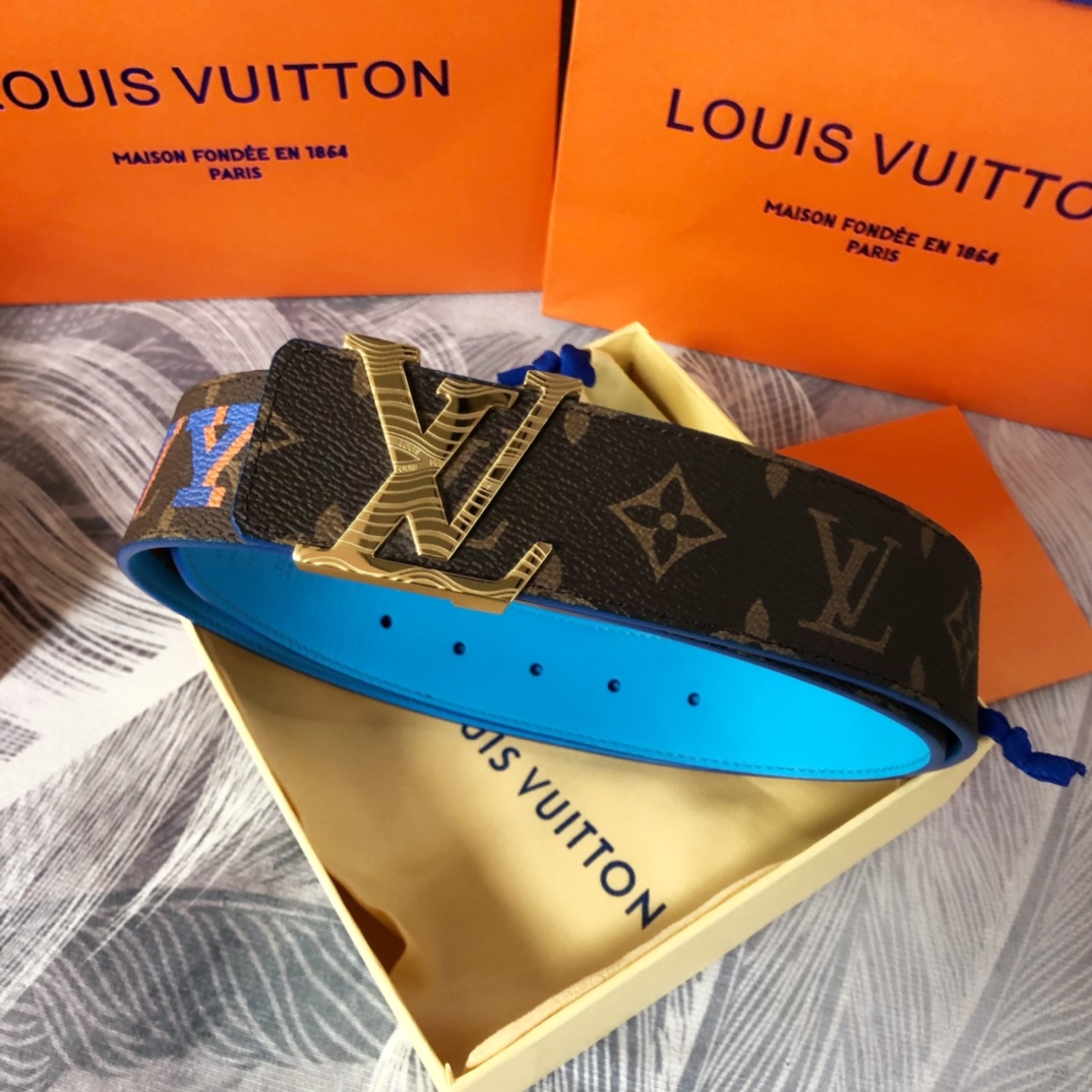 Louis Vuitton LV Pyramide Cities Exclusive 40MM Reversible Belt—New York - DopestKickz