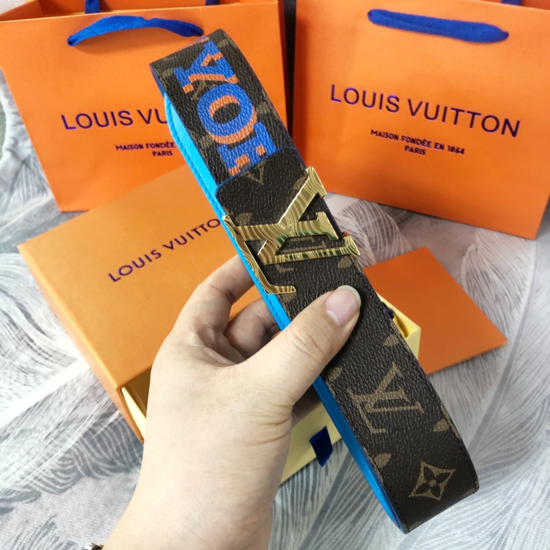 Louis Vuitton LV Pyramide Cities Exclusive 40MM Reversible Belt—New York - DopestKickz