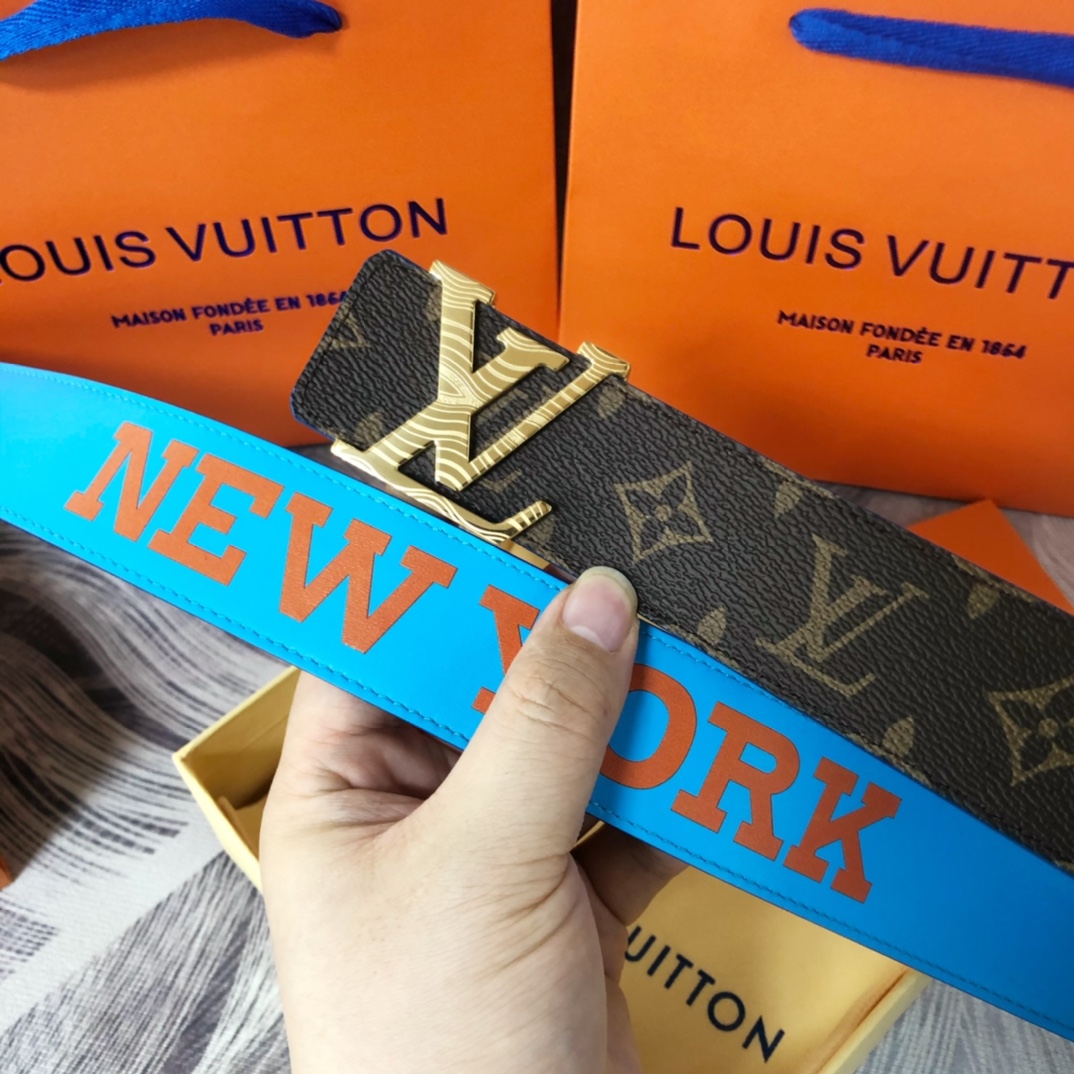 Louis Vuitton LV Pyramide Cities Exclusive 40MM Reversible Belt—New York - DopestKickz