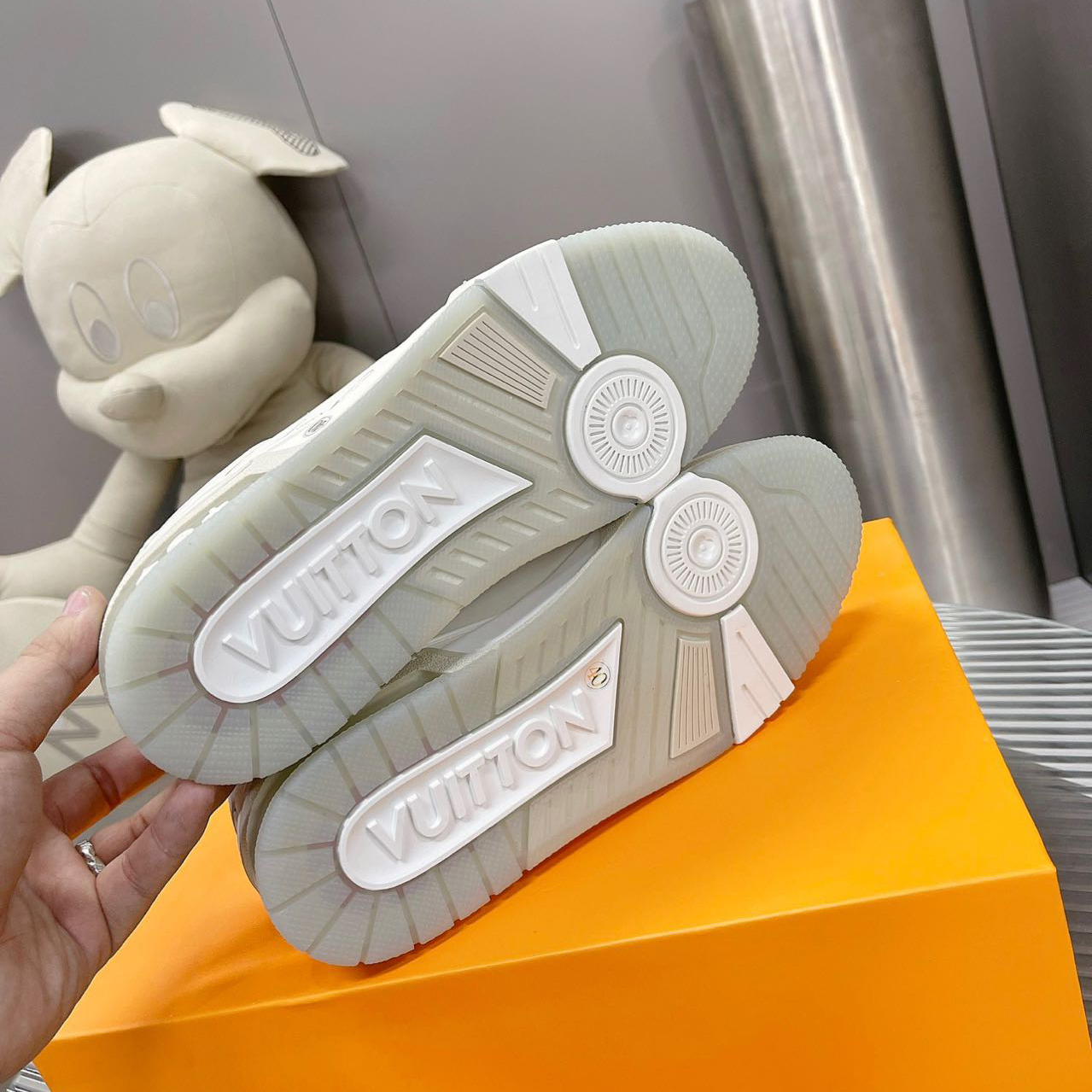 Louis Vuitton LV  Trainer Sneaker（Upon UK Size）    1A8WB3 - DopestKickz