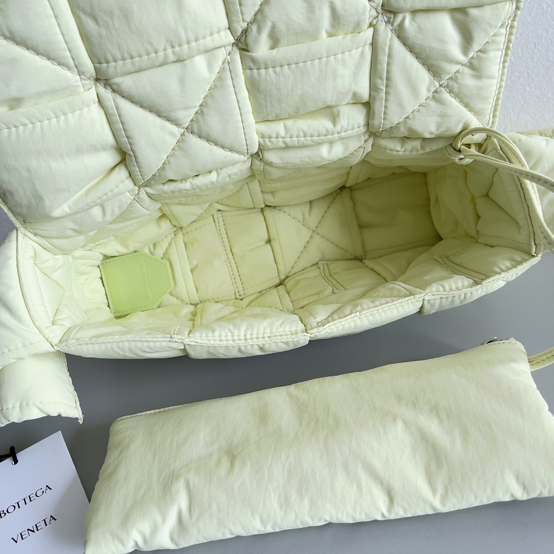 Bottega Veneta Padded Tech Cassette Padded Intreccio Nylon Cross-Body Bag(30-15-7.5cm) - DopestKickz