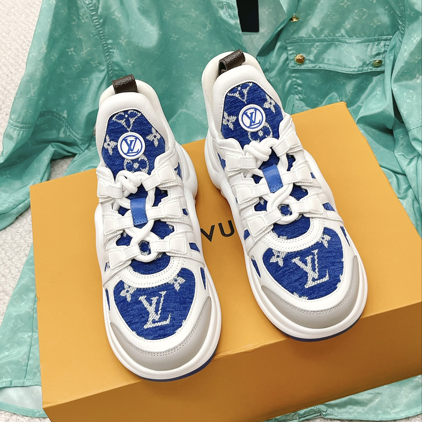 Louis Vuitton LV Archlight Sneaker     1AACTY - DopestKickz