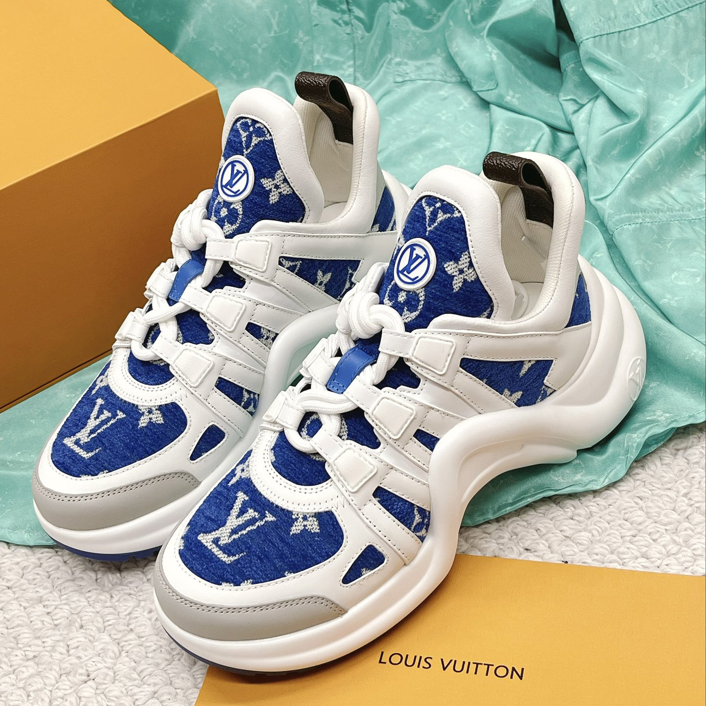 Louis Vuitton LV Archlight Sneaker     1AACTY - DopestKickz