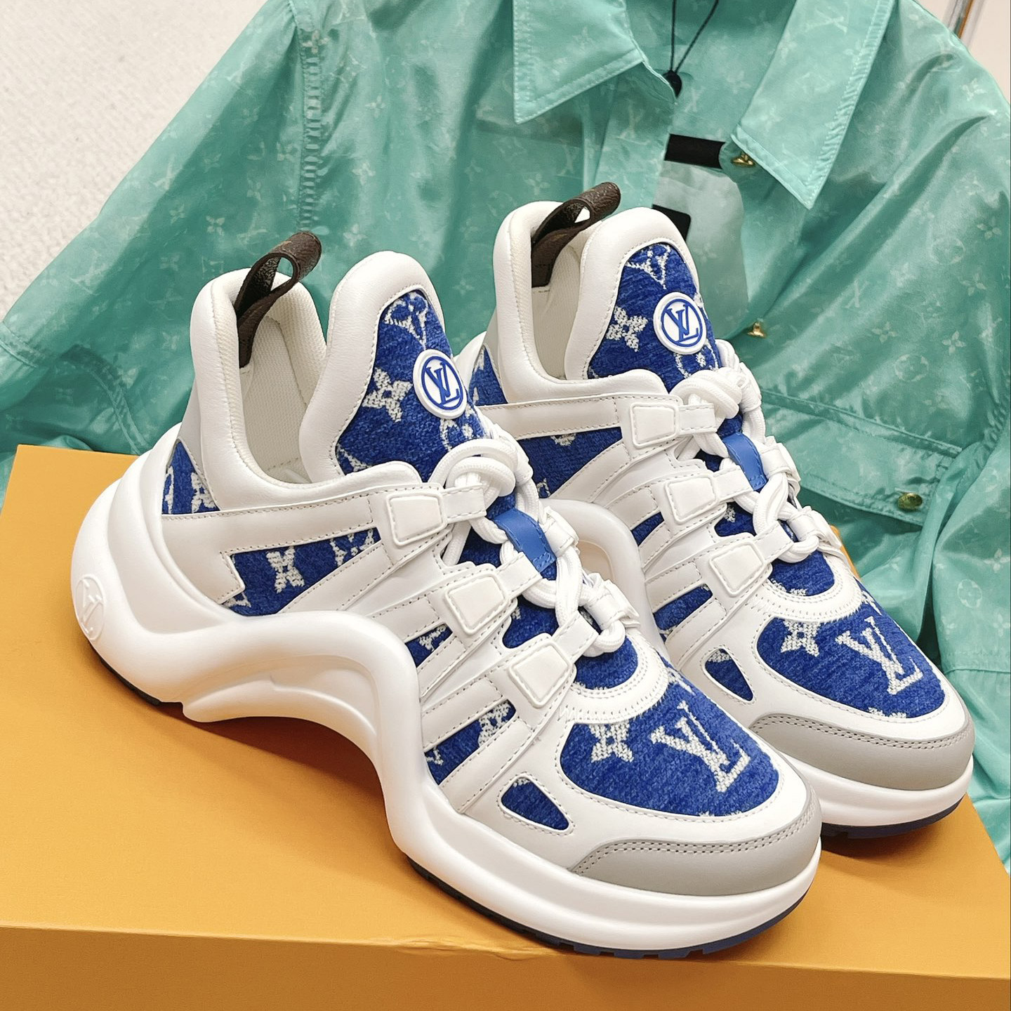 Louis Vuitton LV Archlight Sneaker     1AACTY - DopestKickz