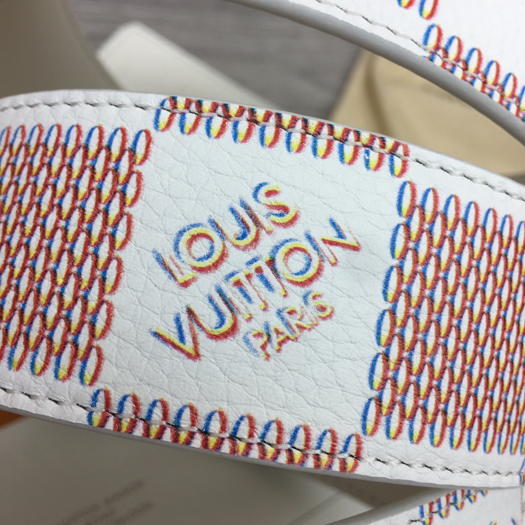 Louis Vuitton LV Optic 40MM Reversible Belt   M0556S - DopestKickz