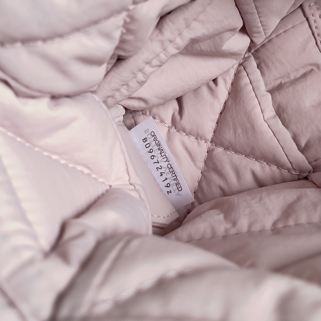 Bottega Veneta Padded Tech Cassette Padded Intreccio Nylon Cross-Body Bag(30-15-7.5cm) - DopestKickz