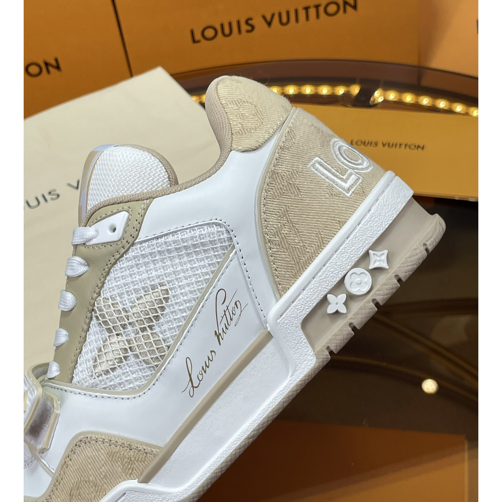 Louis Vuitton LV  Trainer Sneaker    1A9ZC7 - DopestKickz