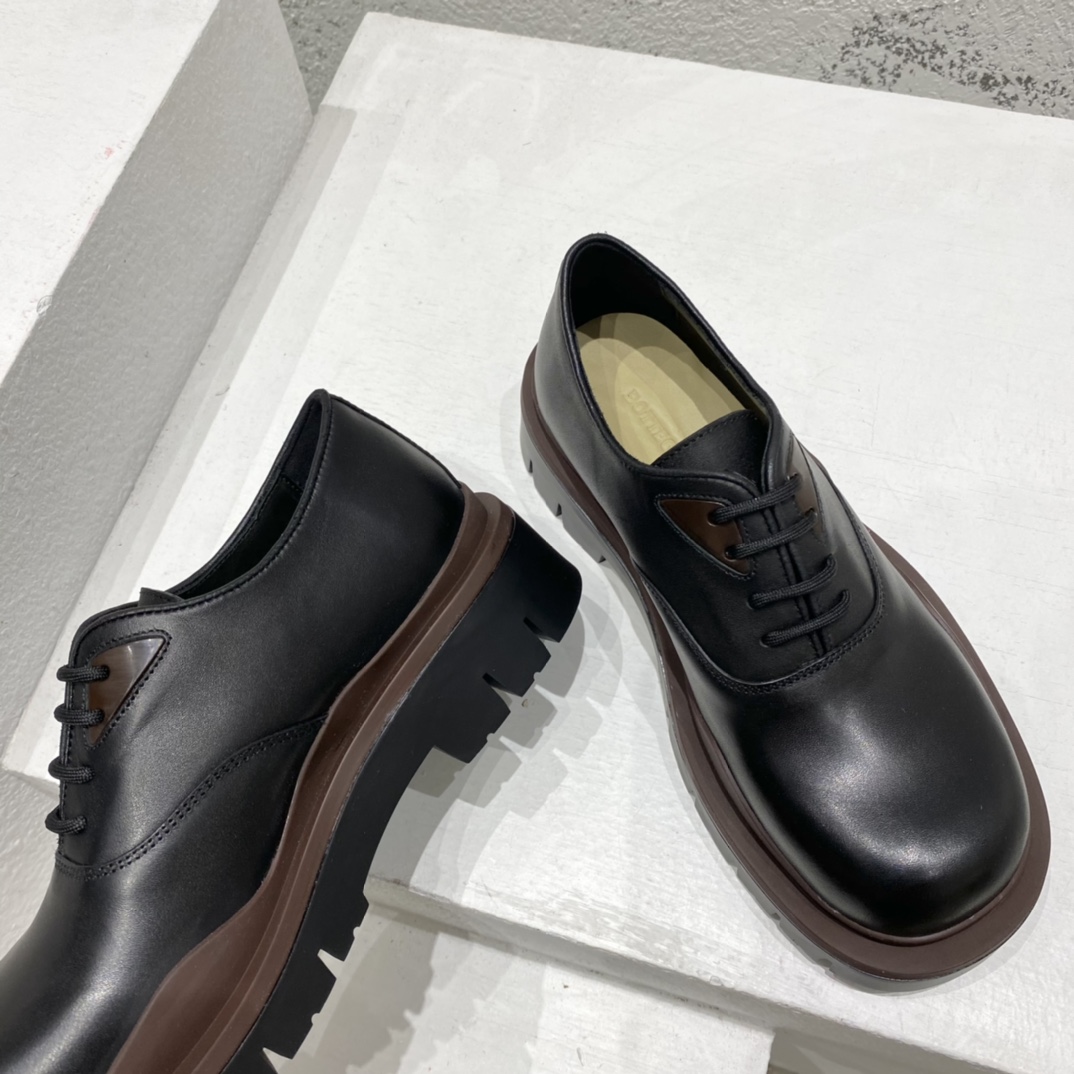 Bottega Veneta Vegetally-Tanned Leather Lace-Up Shoes - DopestKickz