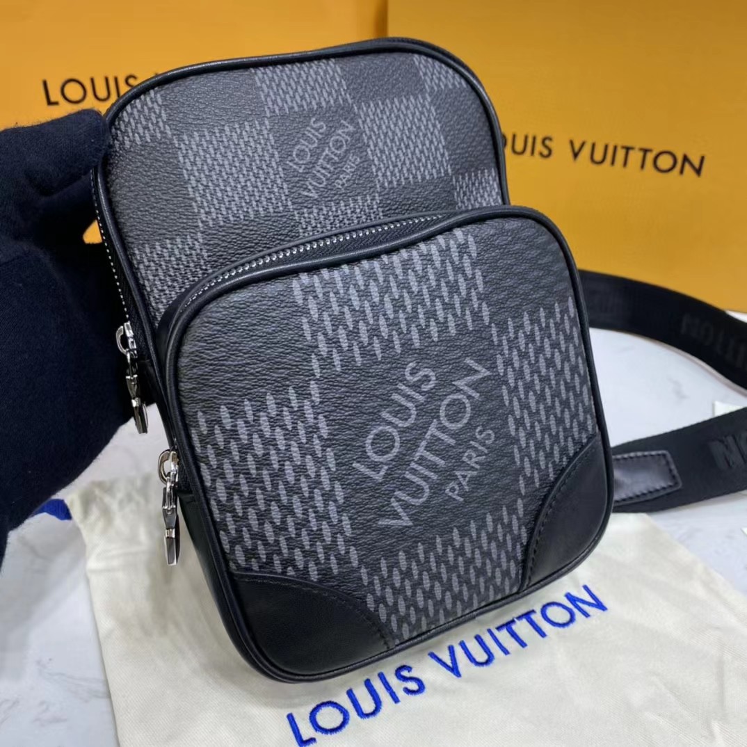 Louis Vuitton Amazone Sling Bag(17-21-6cm) - DopestKickz