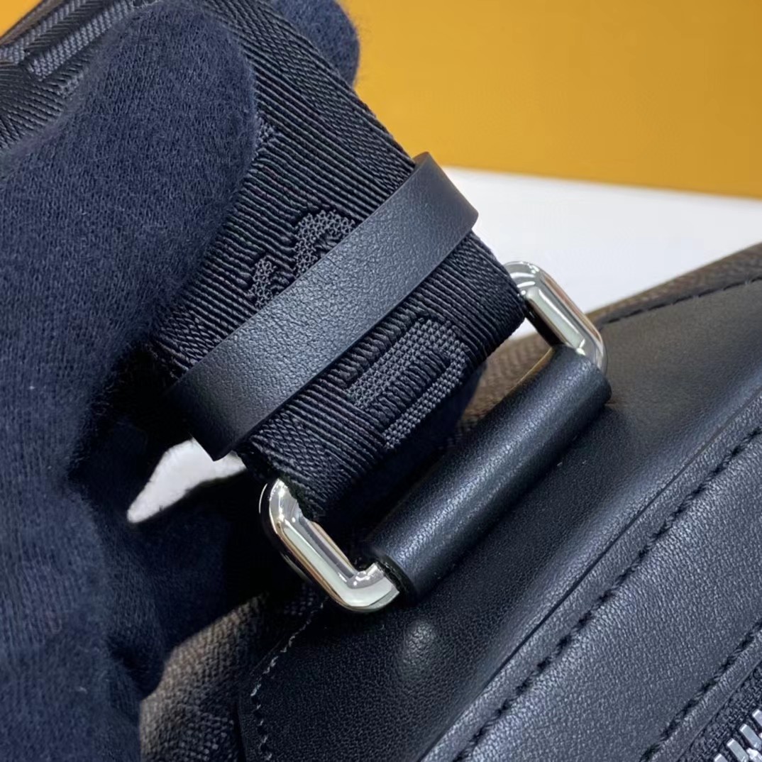 Louis Vuitton Amazone Sling Bag(17-21-6cm) - DopestKickz