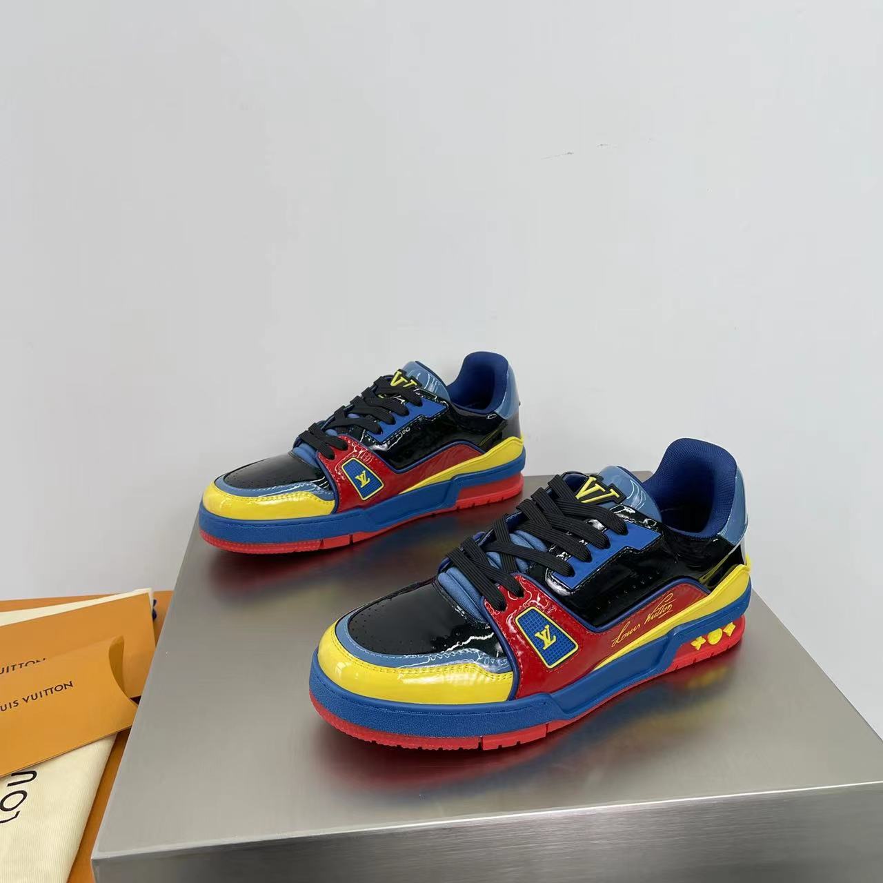 Louis Vuitton LV  Trainer Sneaker       1A9JU6 - DopestKickz