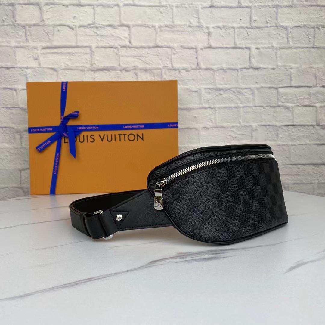 Louis Vuitton Campus Bumbag(26-13-7cm) - DopestKickz