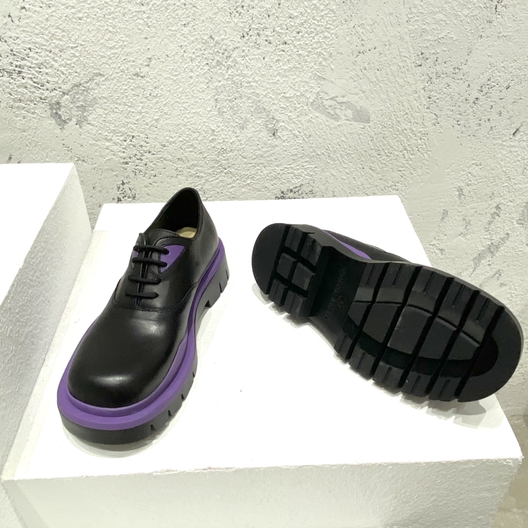 Bottega Veneta Vegetally-Tanned Leather Lace-Up Shoes - DopestKickz