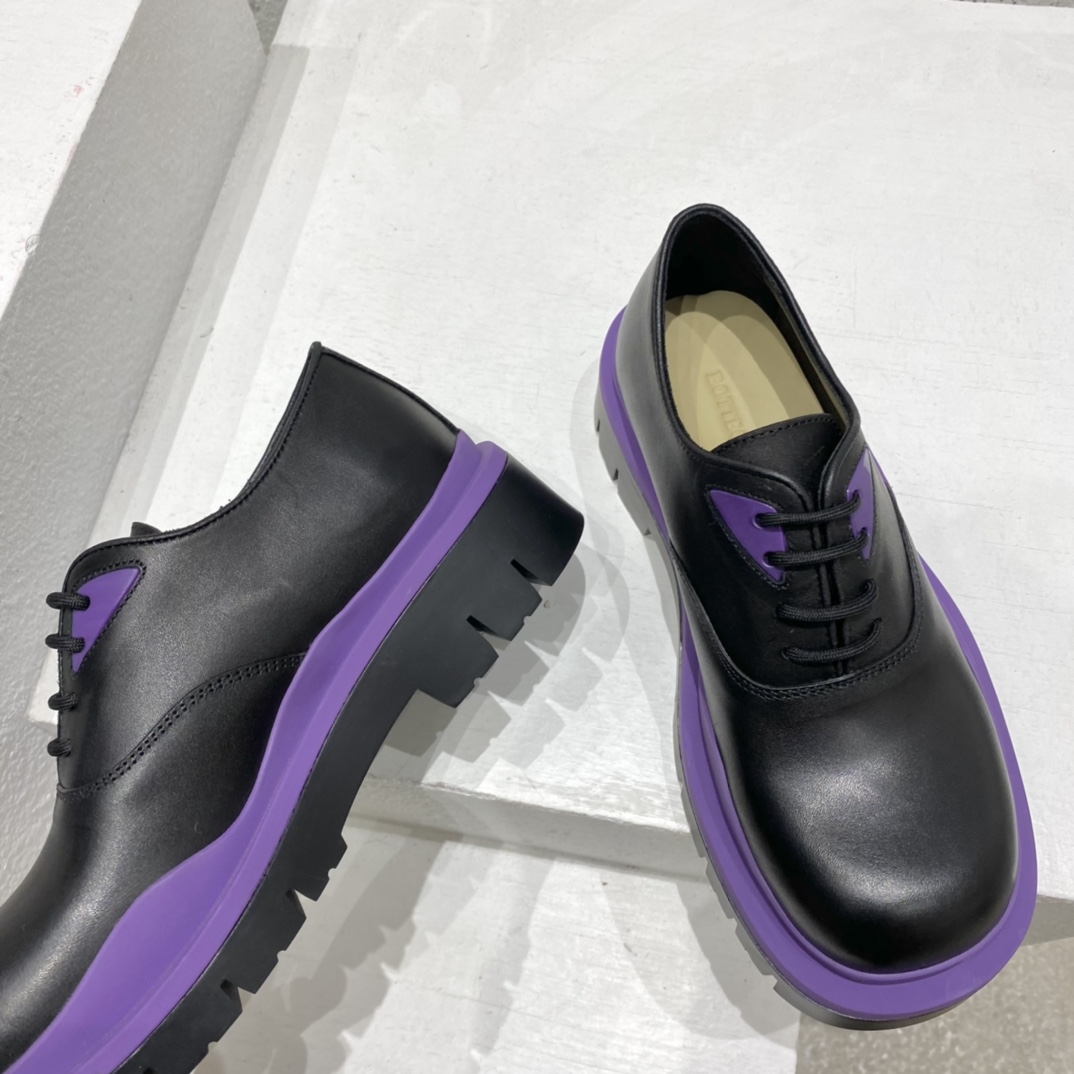 Bottega Veneta Vegetally-Tanned Leather Lace-Up Shoes - DopestKickz