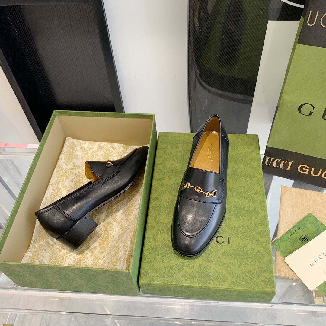 Gucci Women's Loafer With Horsebit - DopestKickz
