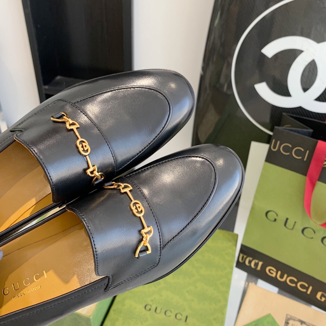 Gucci Women's Loafer With Horsebit - DopestKickz
