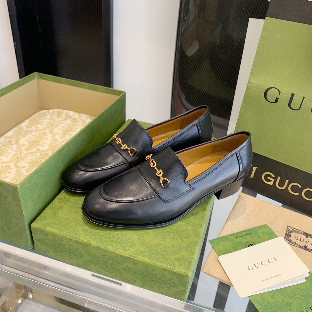 Gucci Women's Loafer With Horsebit - DopestKickz