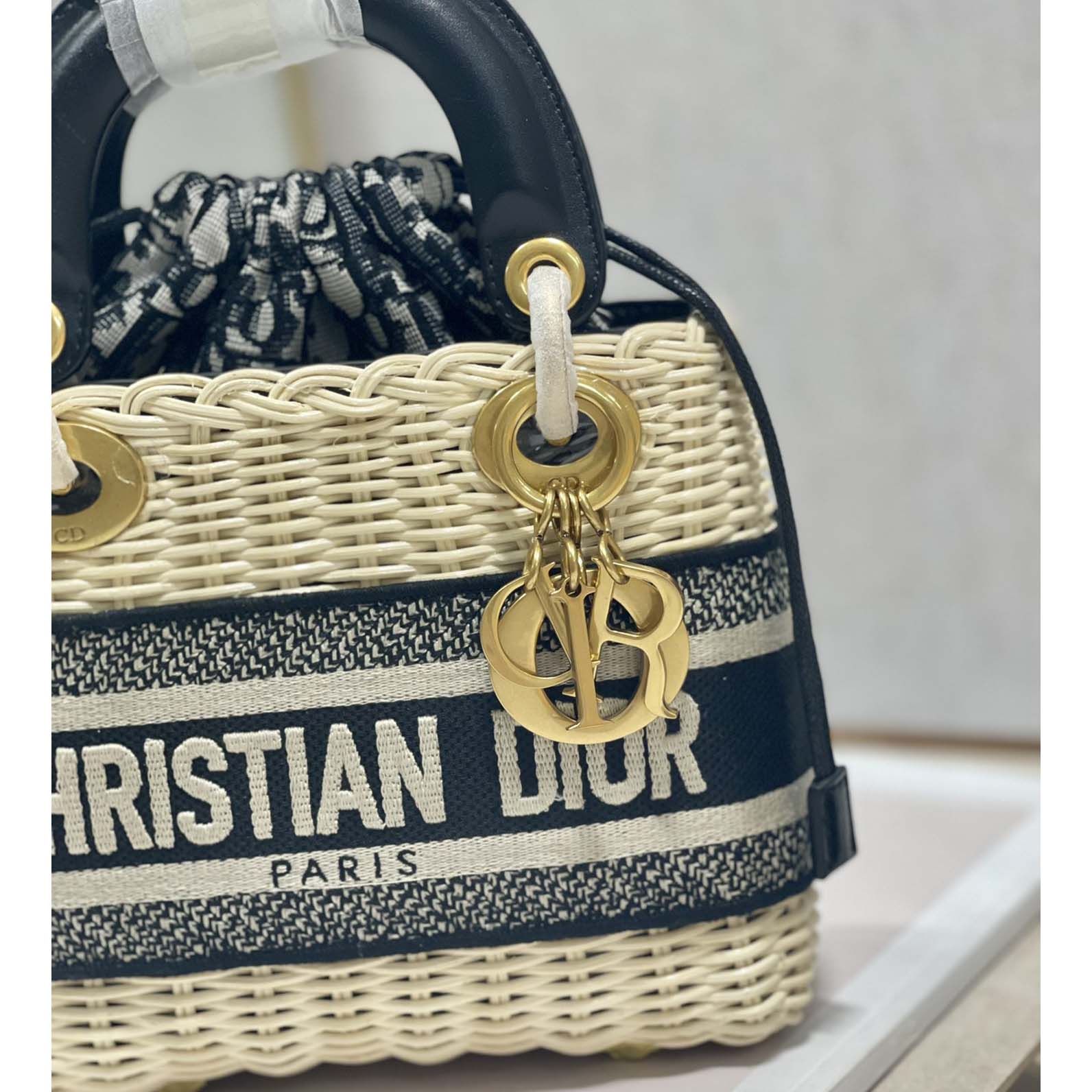 Dior Medium Lady Dior Bag(17-14-7cm) - DopestKickz