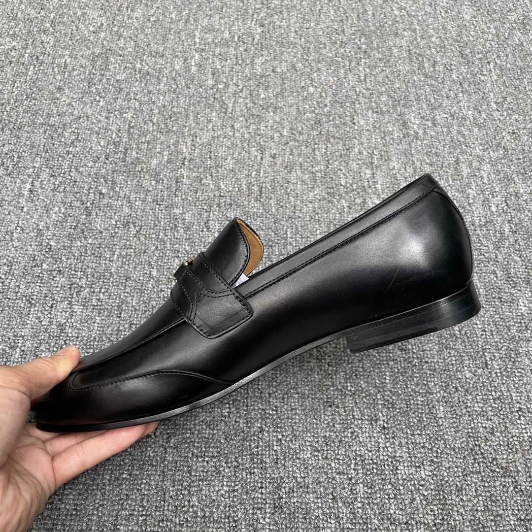 Gucci Men's Loafer With Interlocking G(Upon UK Size) - DopestKickz