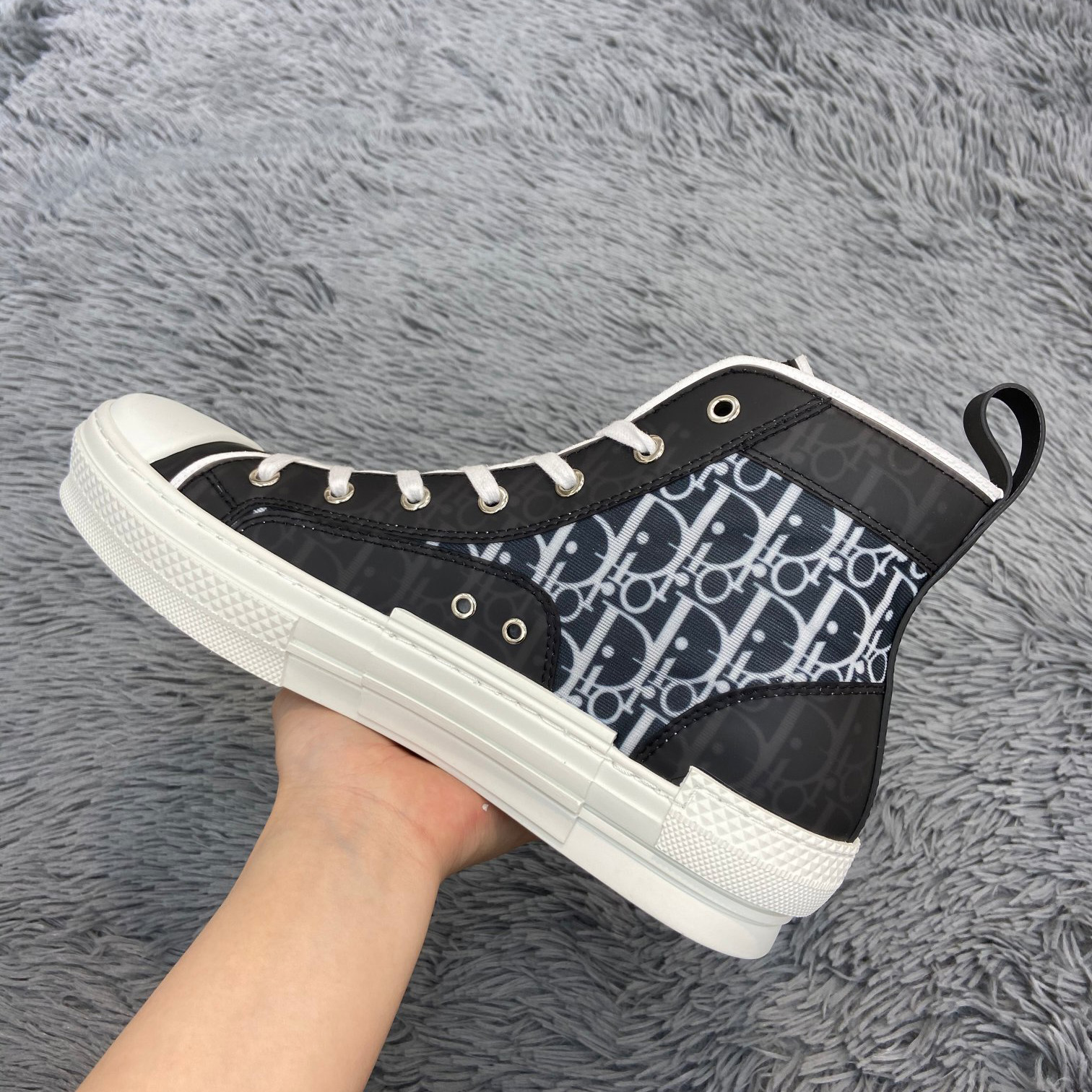 Dior B23 High-Top Sneaker - DopestKickz